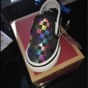 Toddler van size 6c new In box